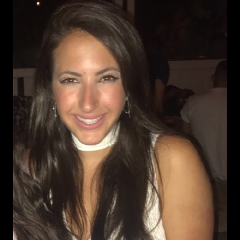 Meet your Posher, Danielle